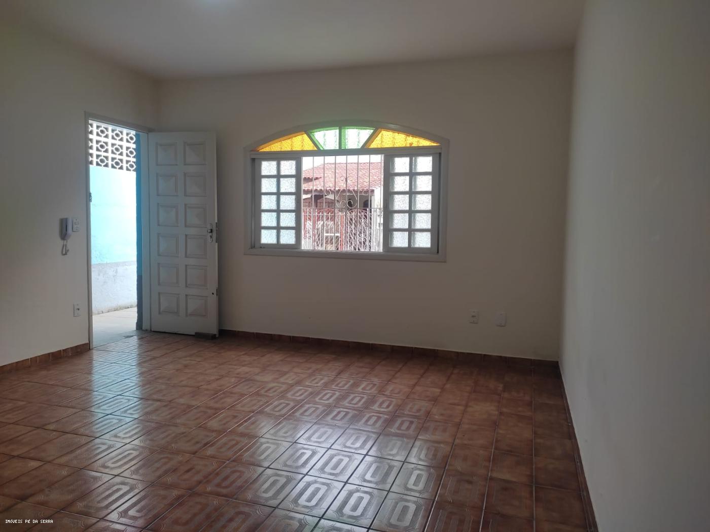 Casa à venda com 3 quartos, 175m² - Foto 2