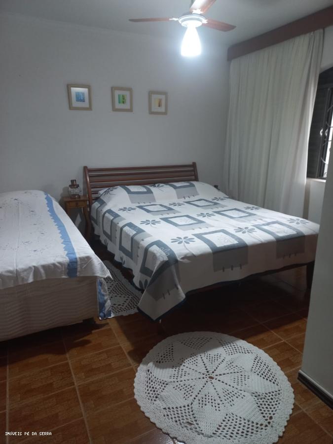 Casa à venda com 3 quartos, 600m² - Foto 12