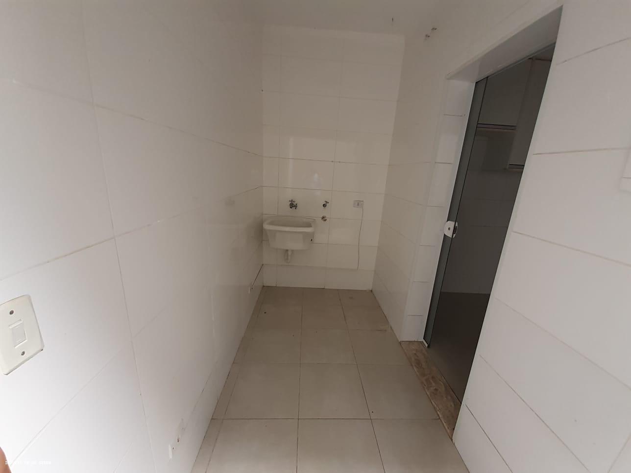 Casa à venda com 3 quartos, 300m² - Foto 5