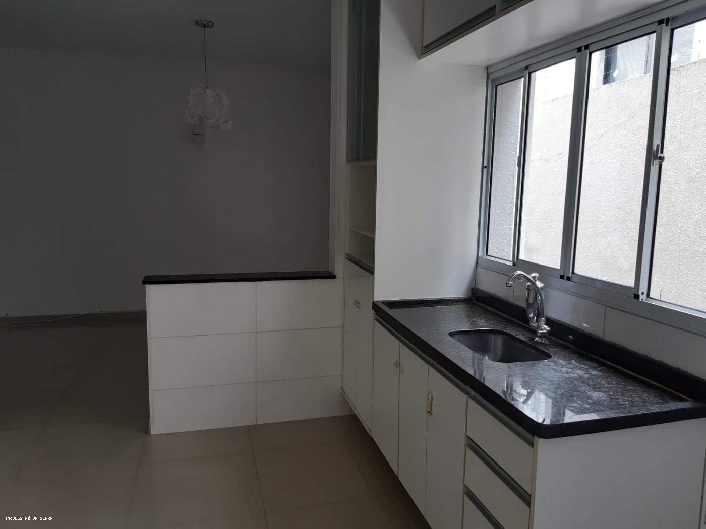 Casa à venda com 3 quartos, 300m² - Foto 23